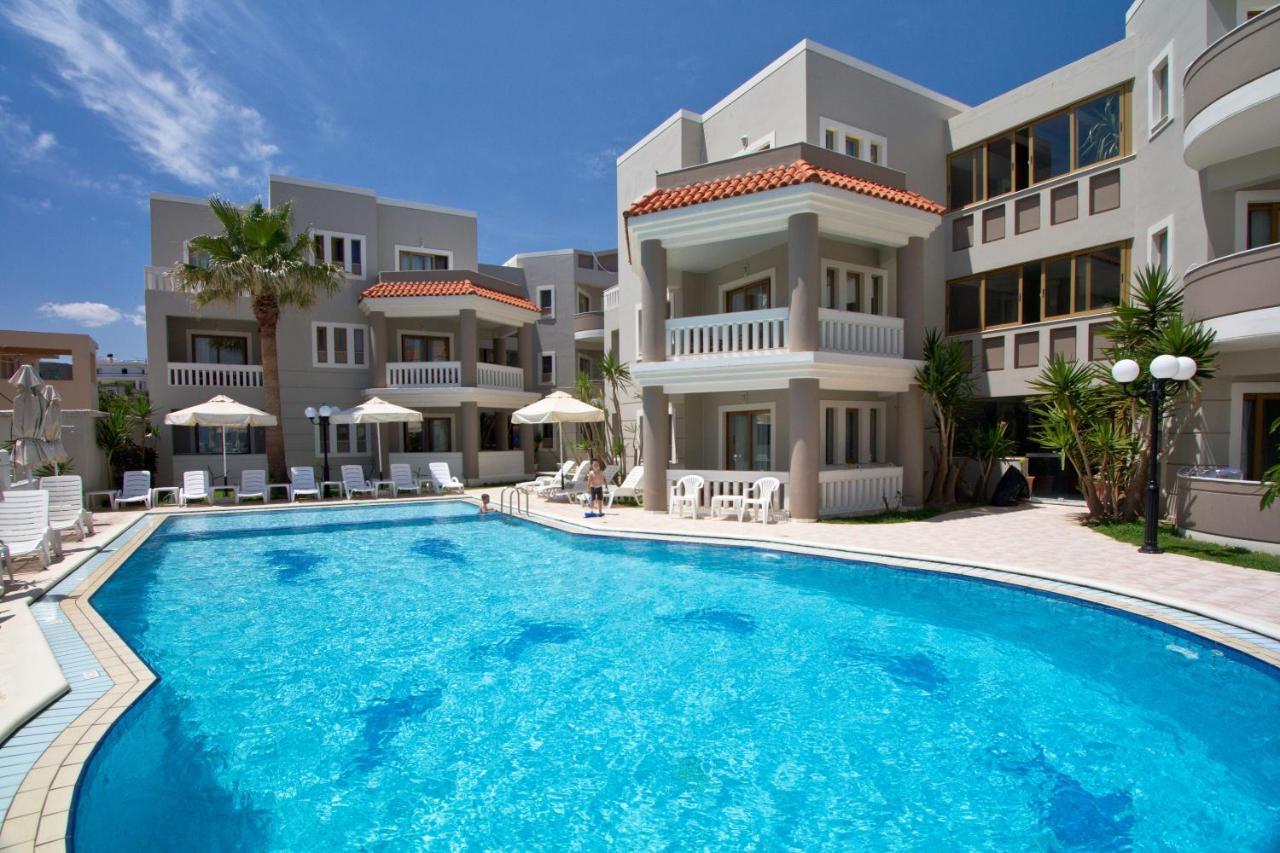 Stavroula Palace 2 *
