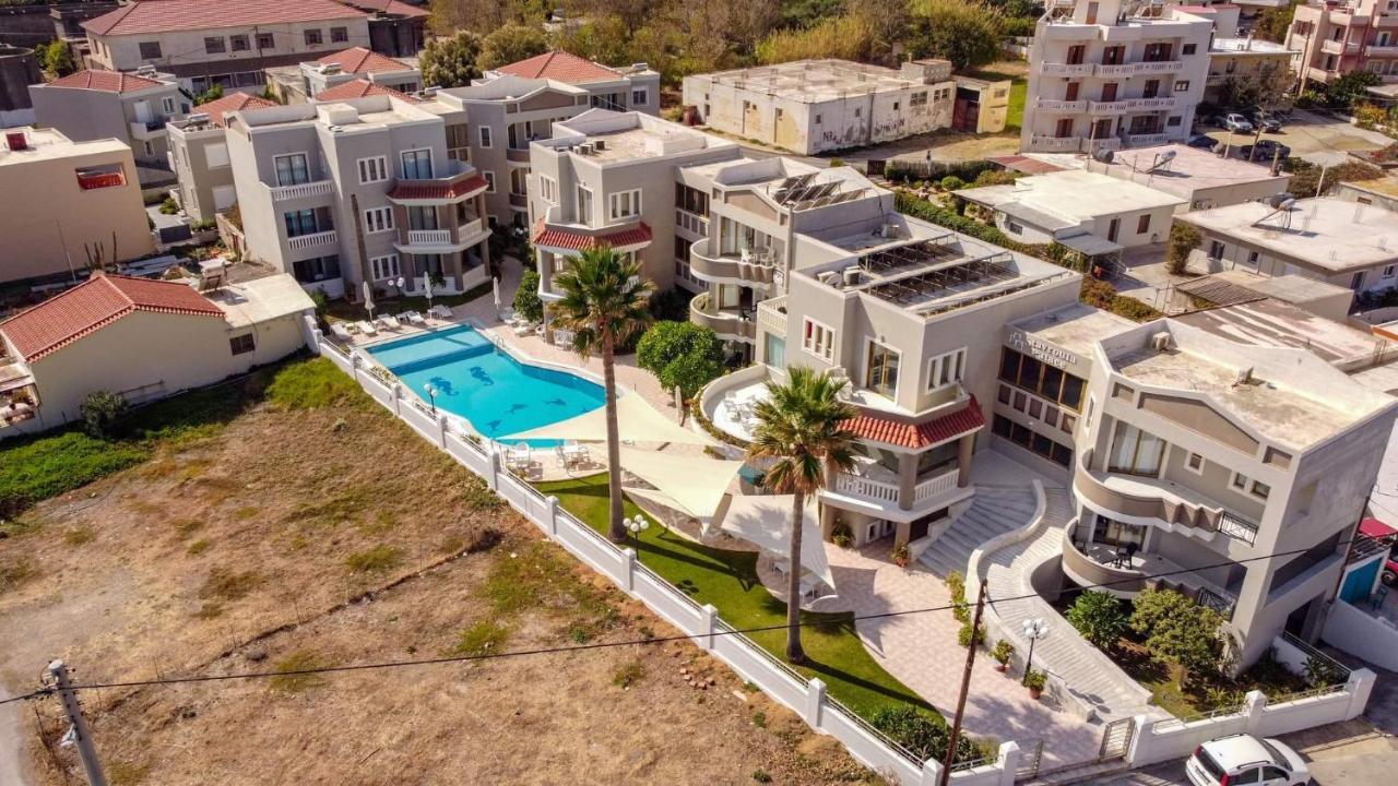 Stavroula Palace 2 *