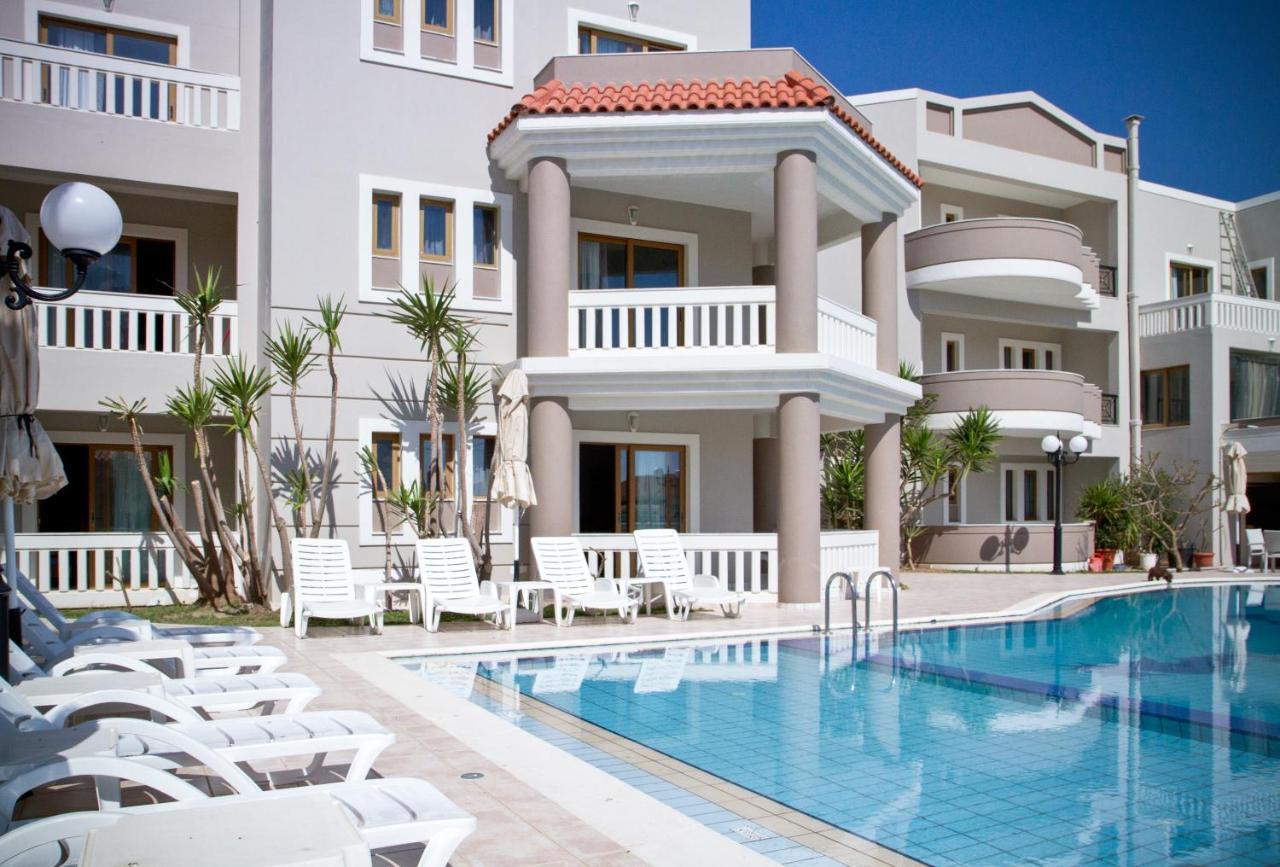 Stavroula Palace 2 *