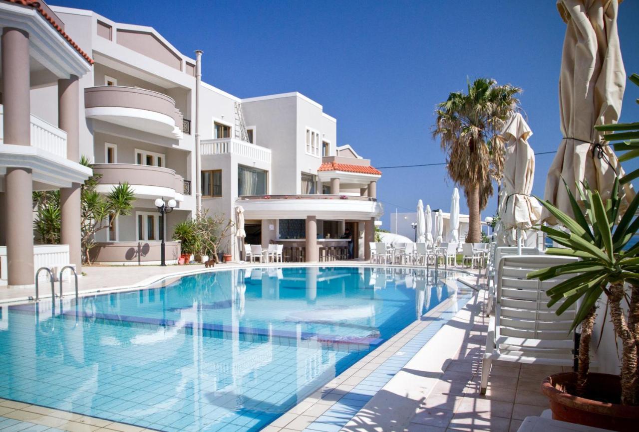 Stavroula Palace 2 *