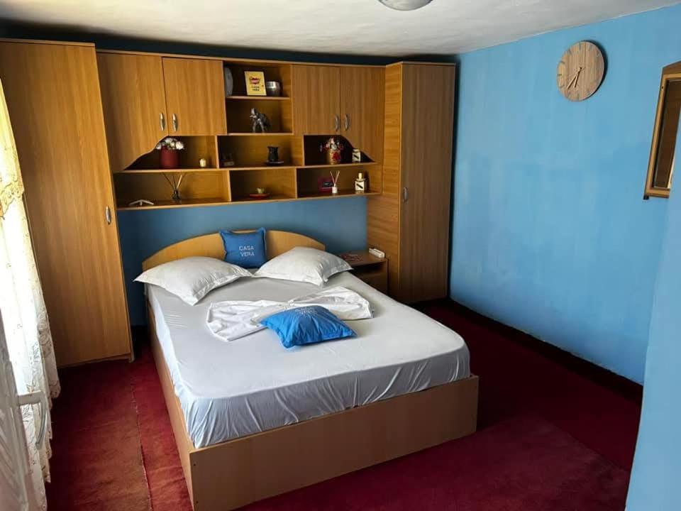 Casa Vera em Corbu