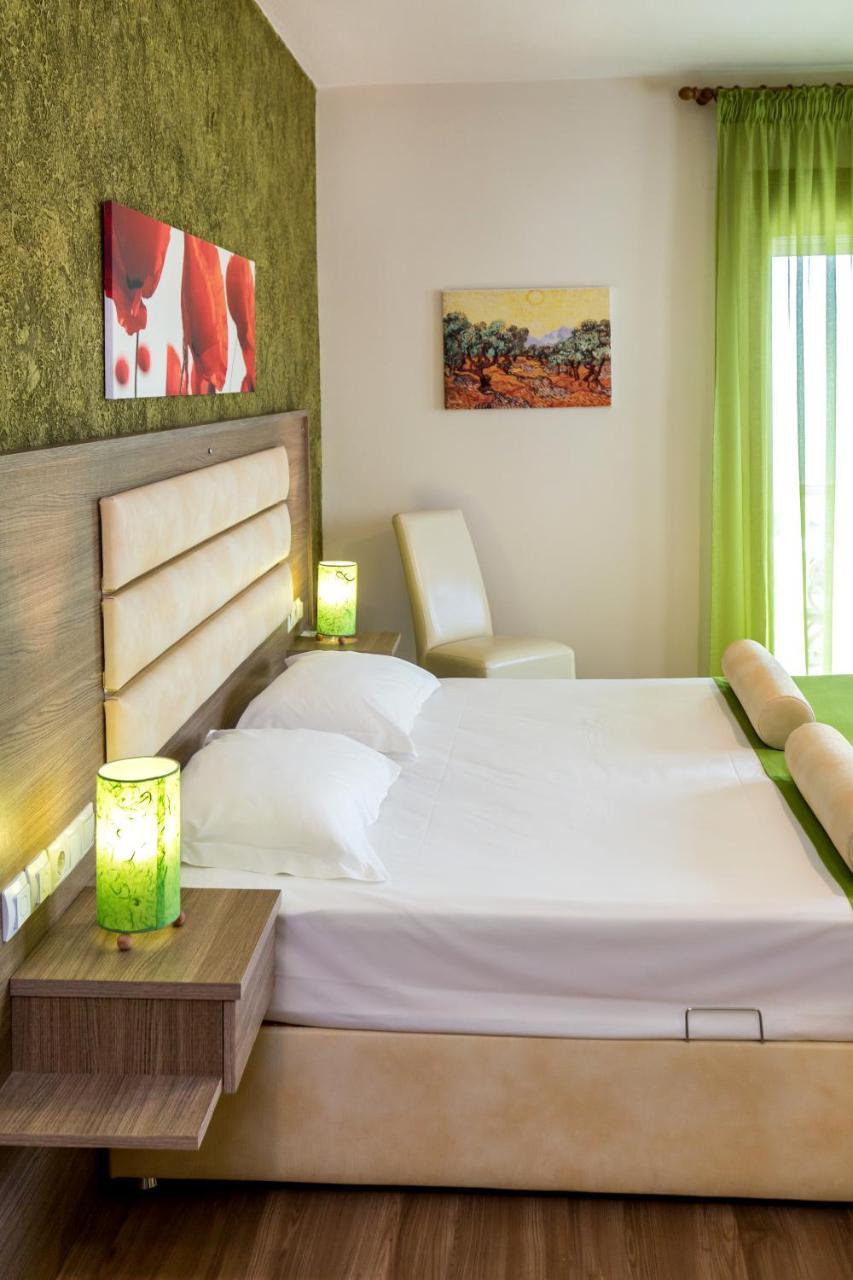 Garden Hotel 3 *