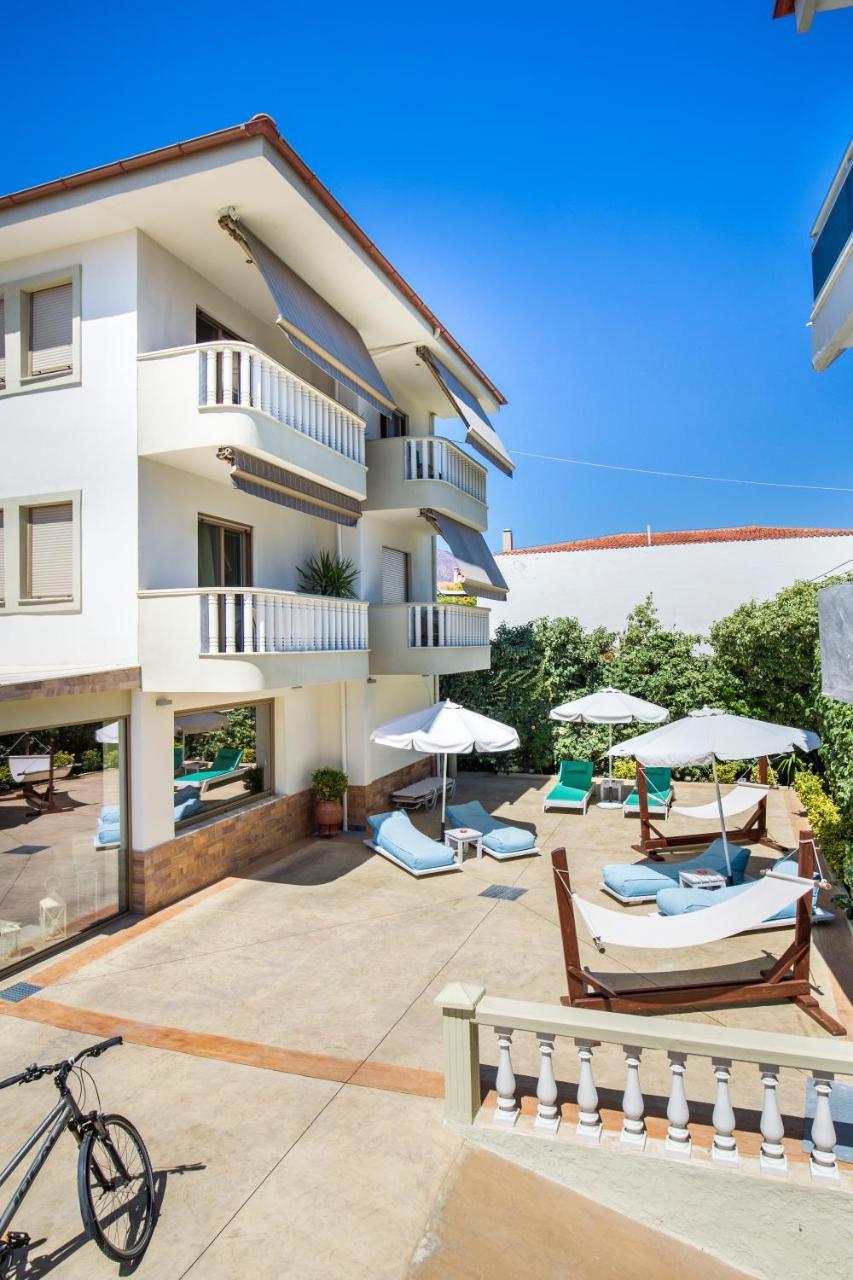 Garden Hotel 3 *