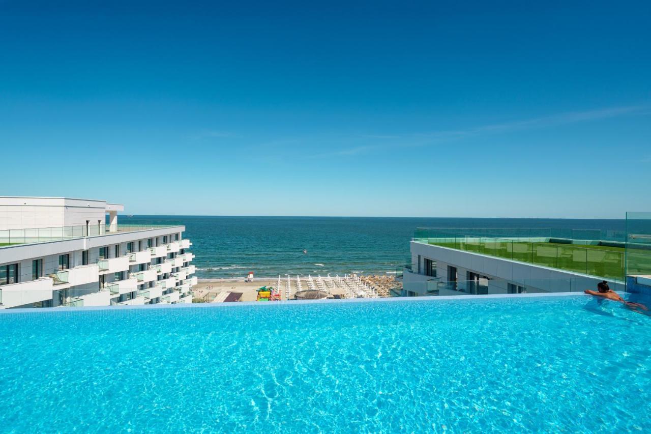 Castelana Infinity Beach Pool&spa Mamaia Nord