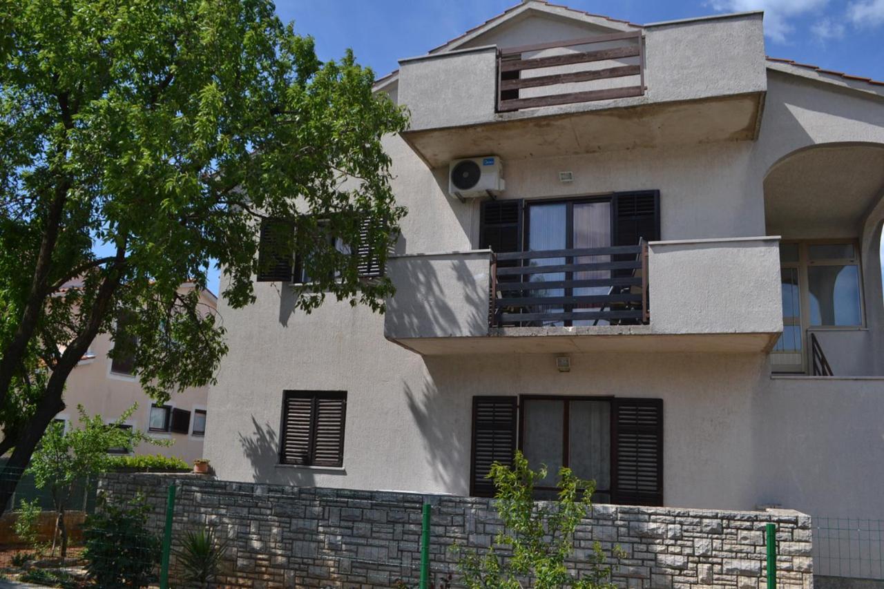 Apartman Din-pula