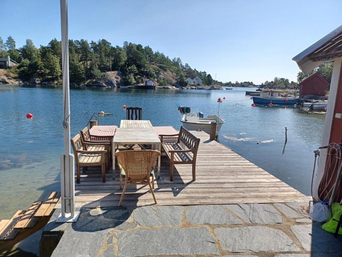 Large House with Sea Arch, Beach And Jetty à Aust-agder-region