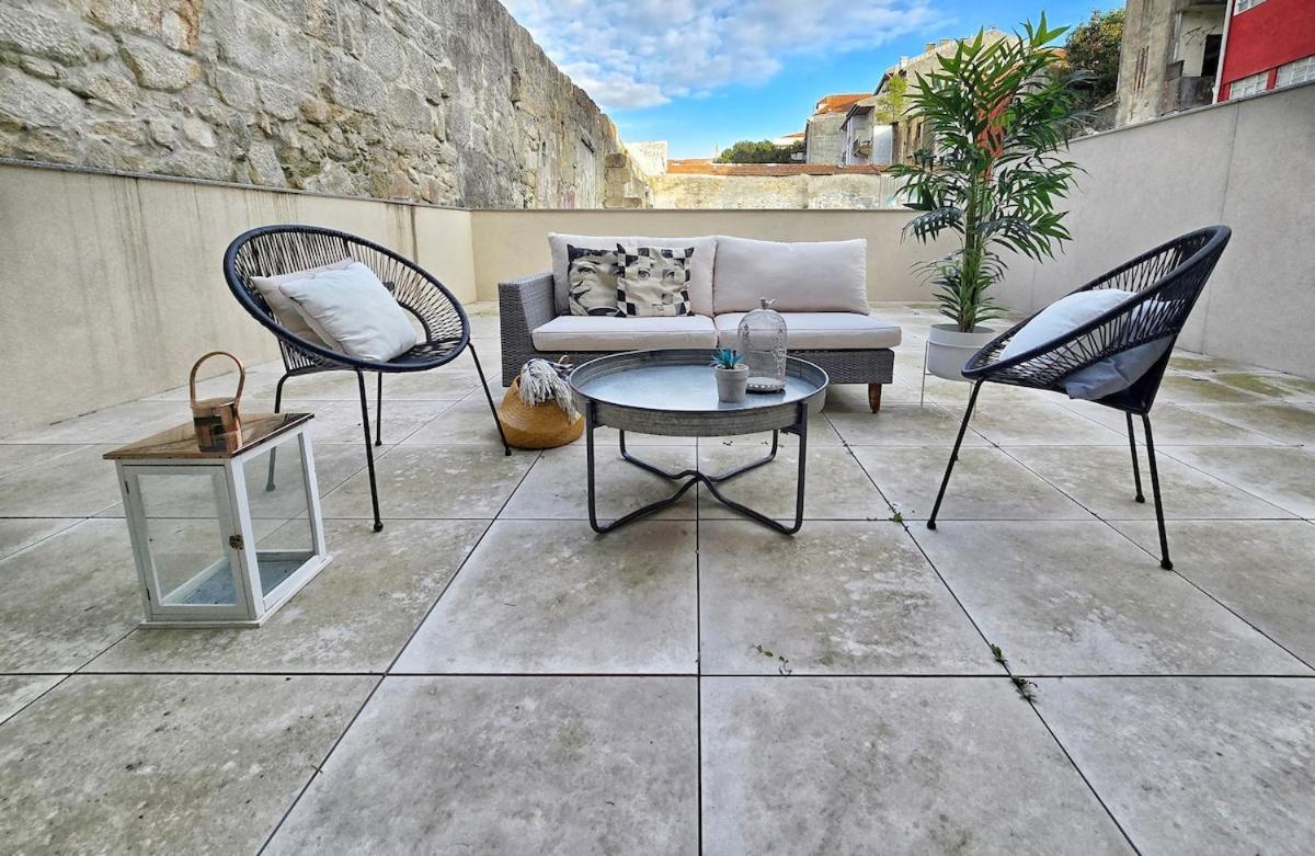 Central Apartment With Parking & Terrace (adults Only)