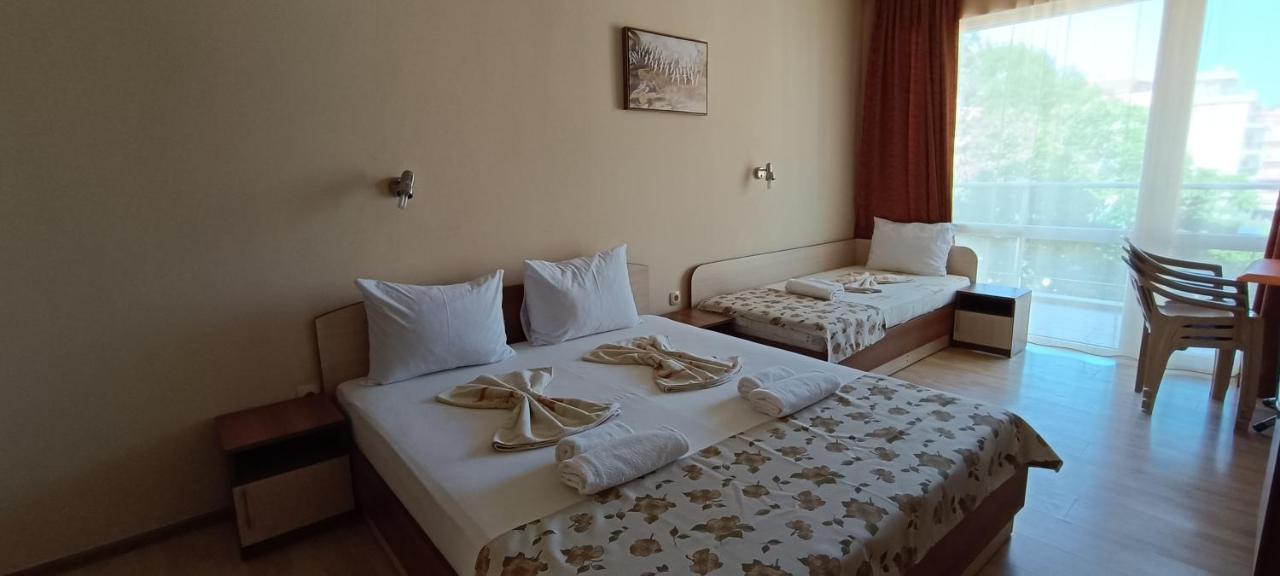 Semeen Hotel Detelini