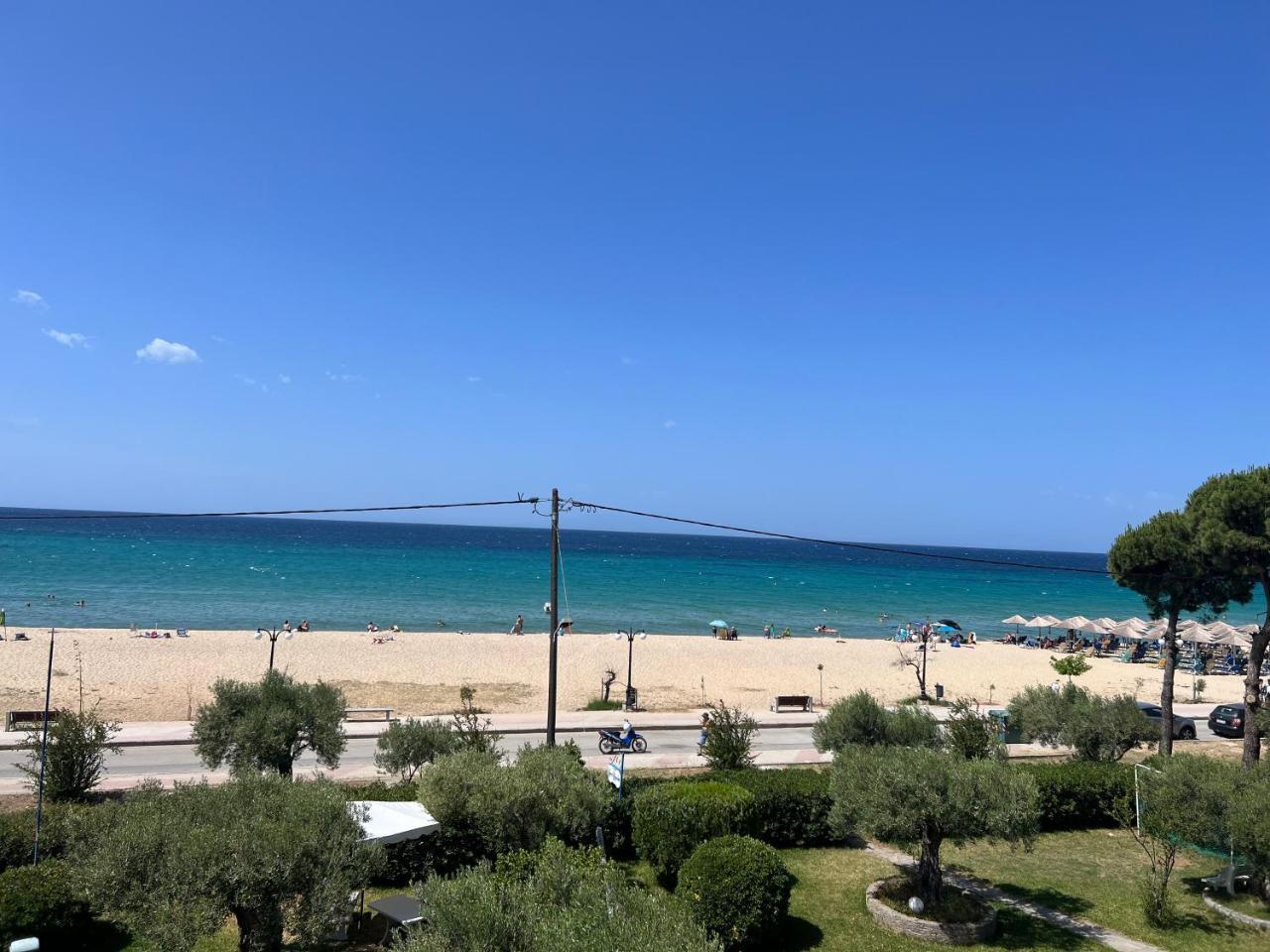 Golden Beach Apartment