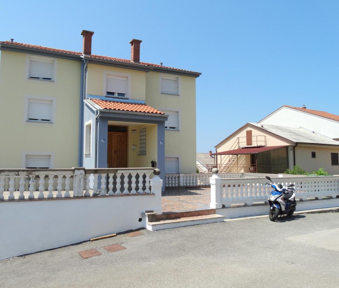 Apartmani Crikvenica 31856 Peric