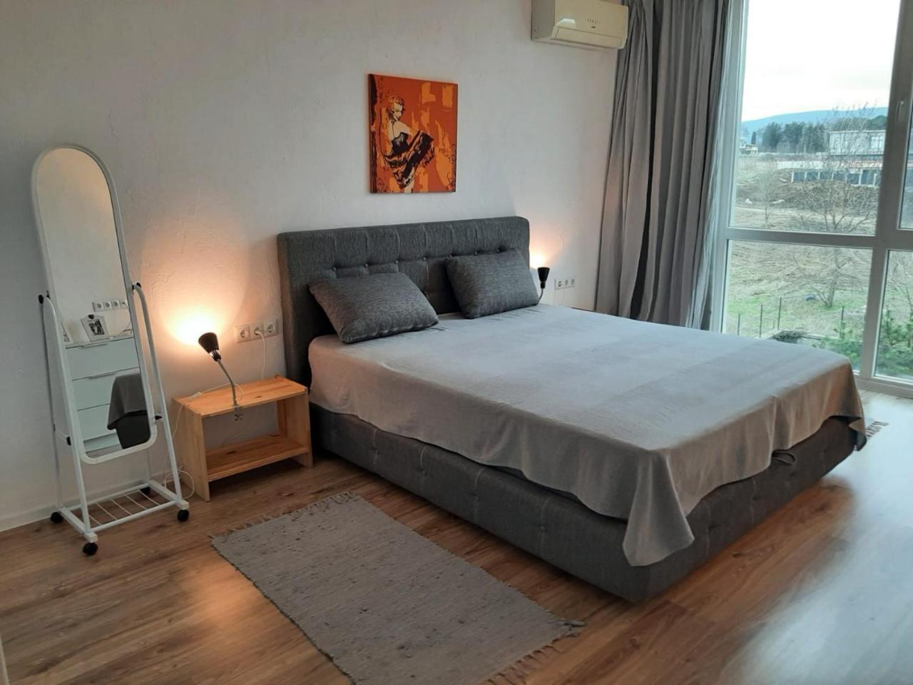 Port Lozenets Apartment