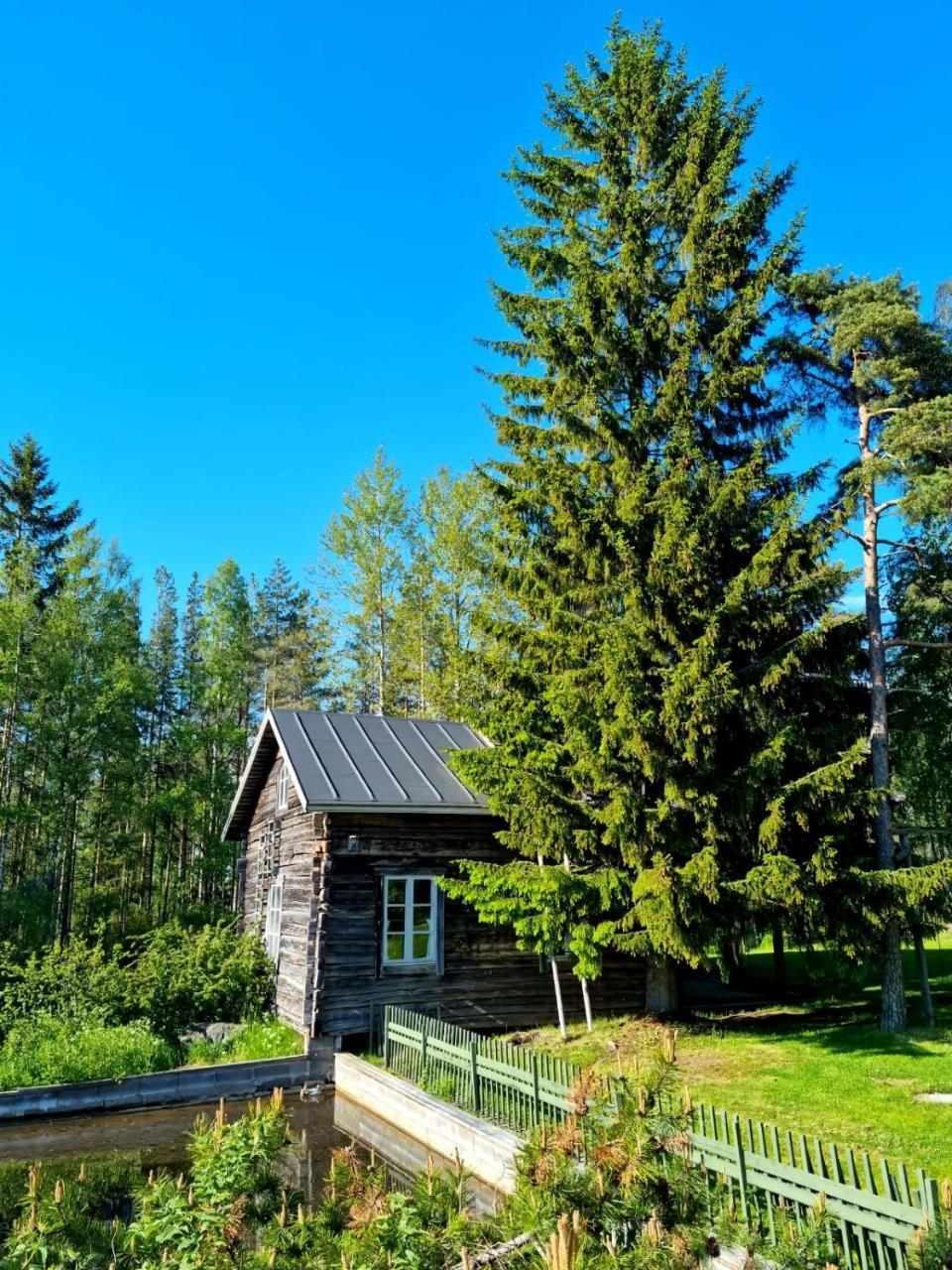 Kodikas Hirsimokki - Cozy Log Cottage à Rauma