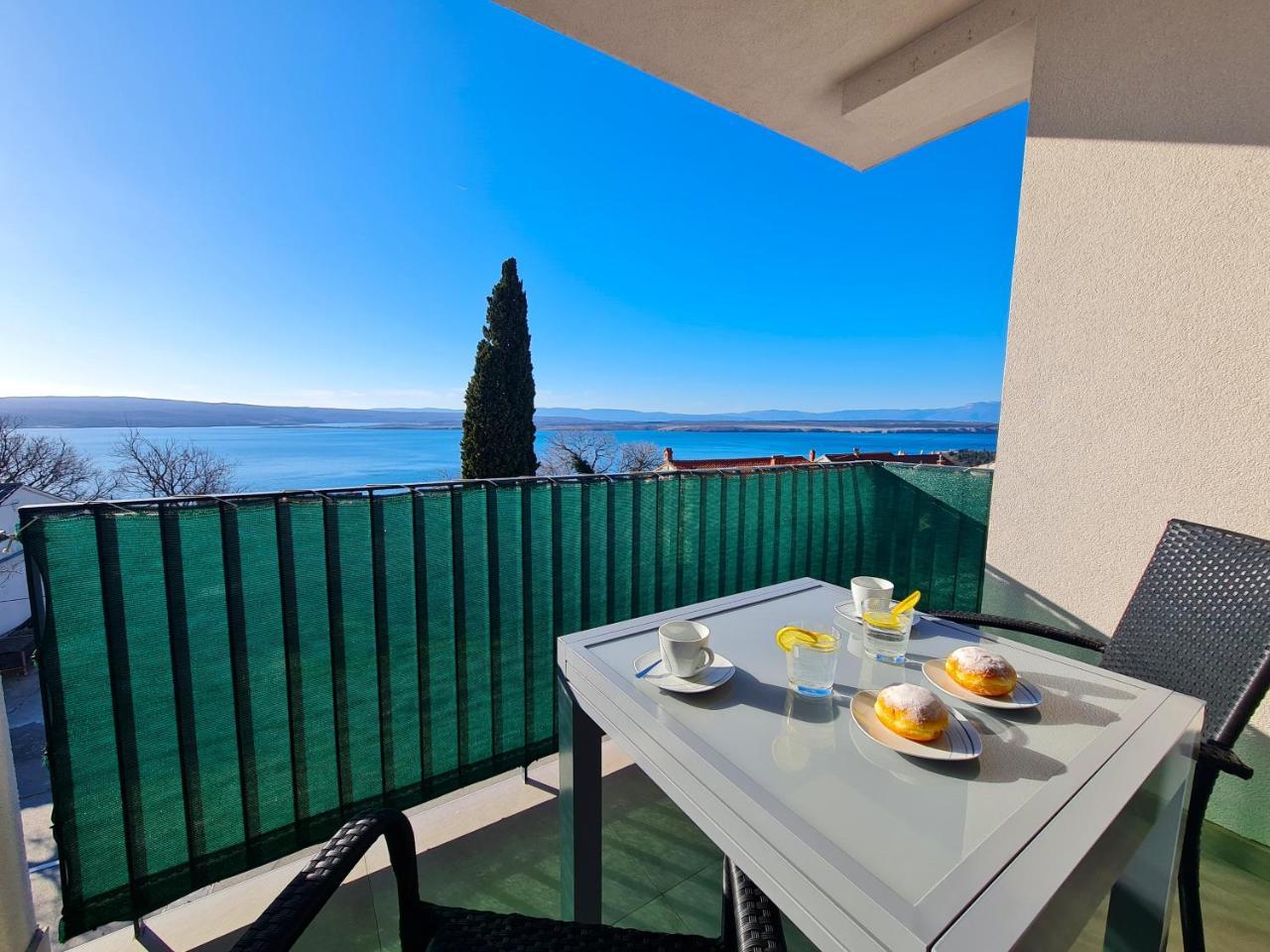 Mistral A Apartments