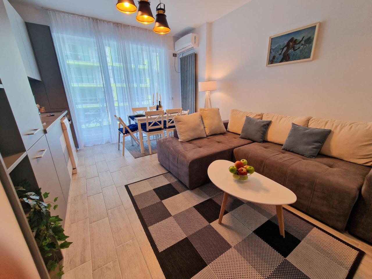 Blue Lagoon Aparthotel & Spa Mamaia Nord
