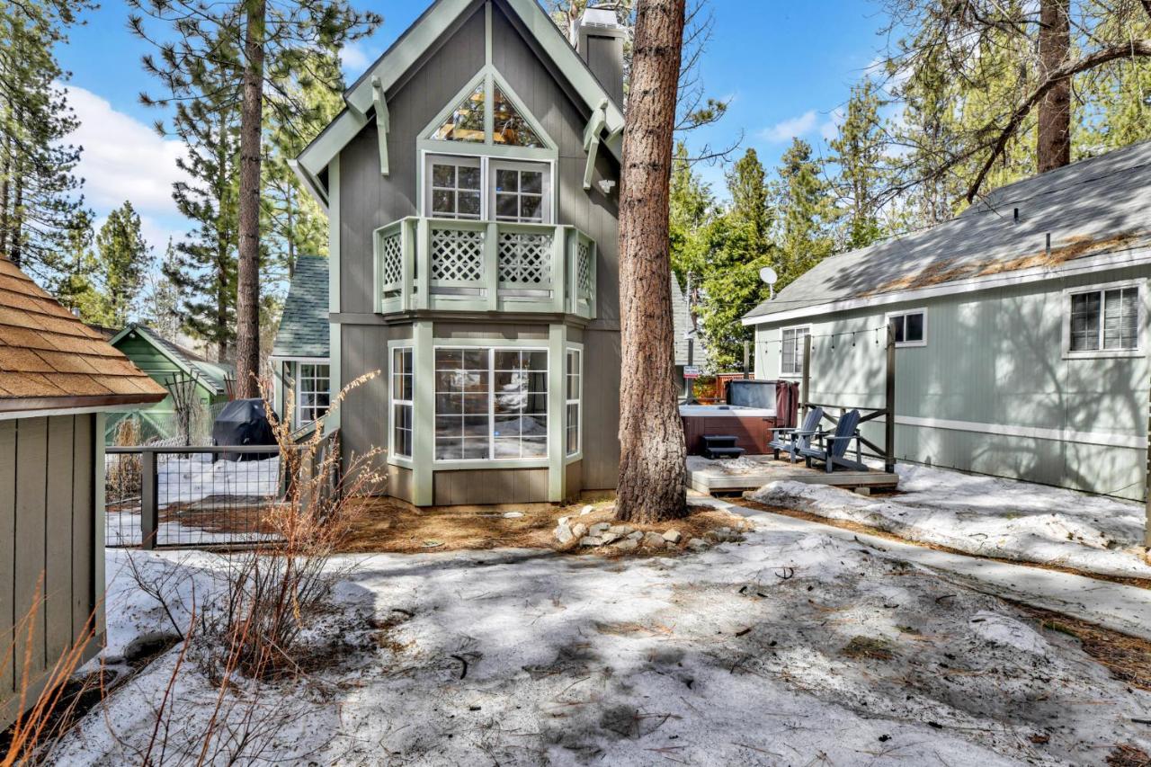 Green Canoe Cabin #2293 in Big-bear-lake