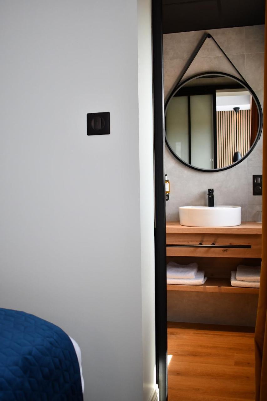Hotel Le Cheval Blanc em Giffaumont-champaubert