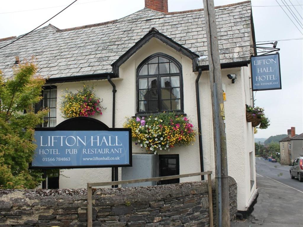 Lifton Hall em Lifton