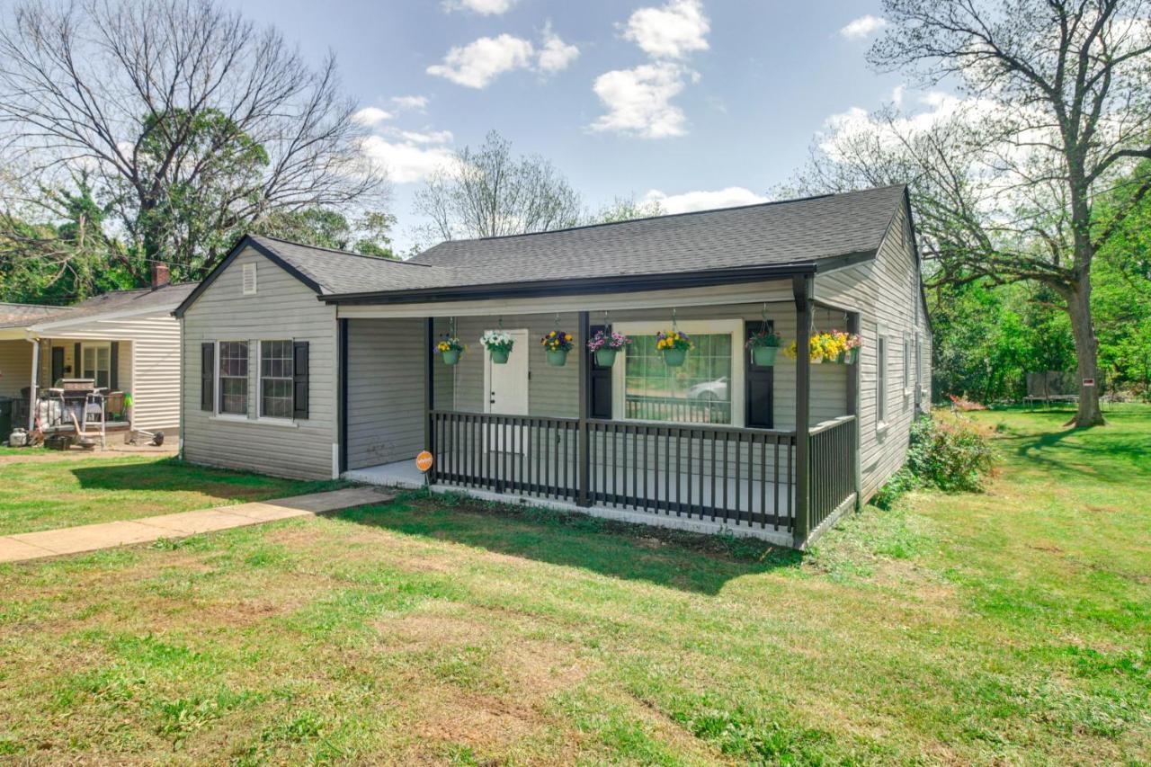 6 Mi To Crowders Mountain Peaceful Home with Porch em Kings-mountain