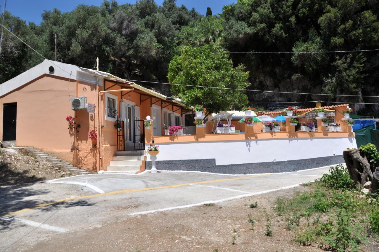 Ponte Rossa Apartments 