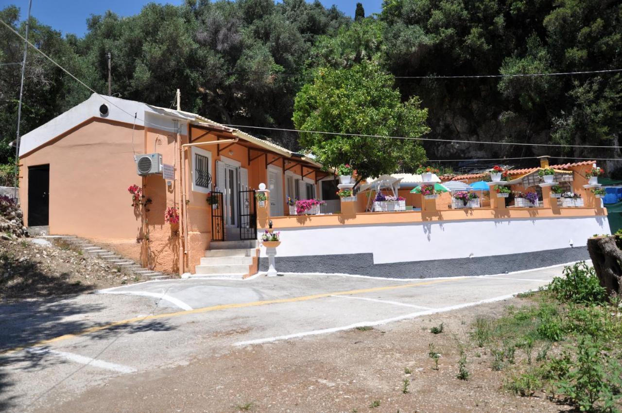 Ponte Rossa Apartments 