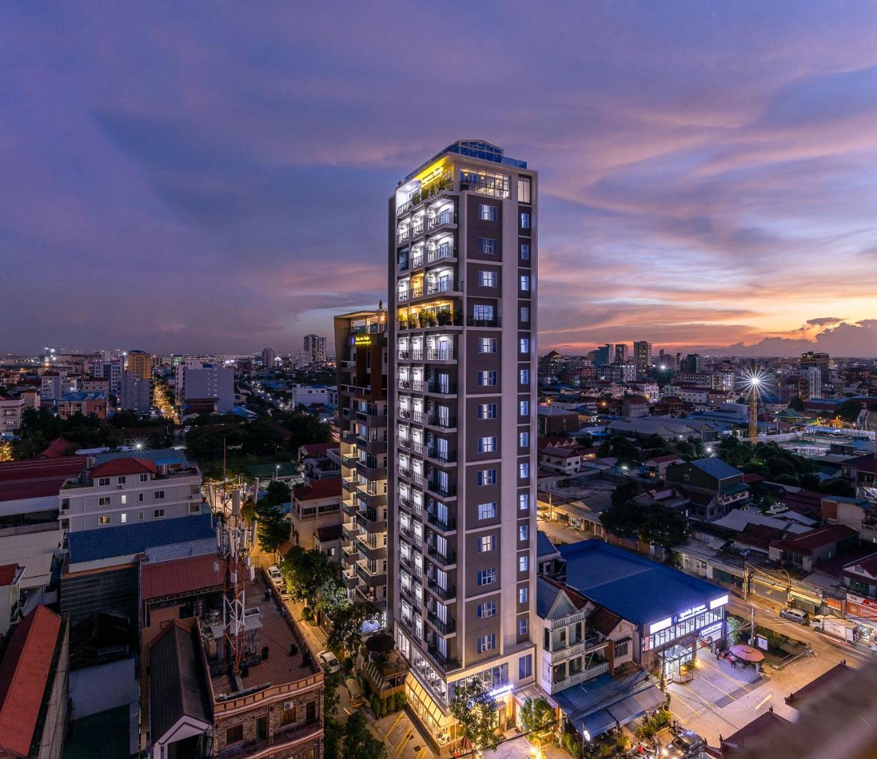 Amana Hotel & Residences in Phnom-penh