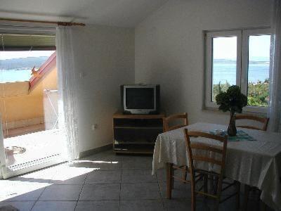 Ferienwohnung In Crikvenica Mit Schoner Terrasse