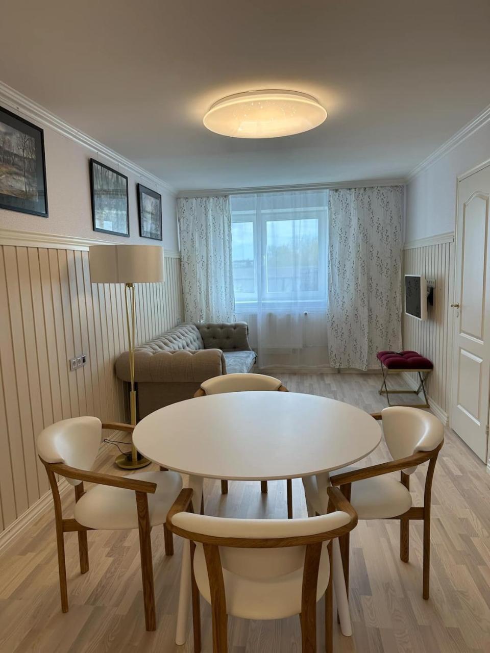 Stylish & Bright Artpartment- Family -Friendly à Haapsalu