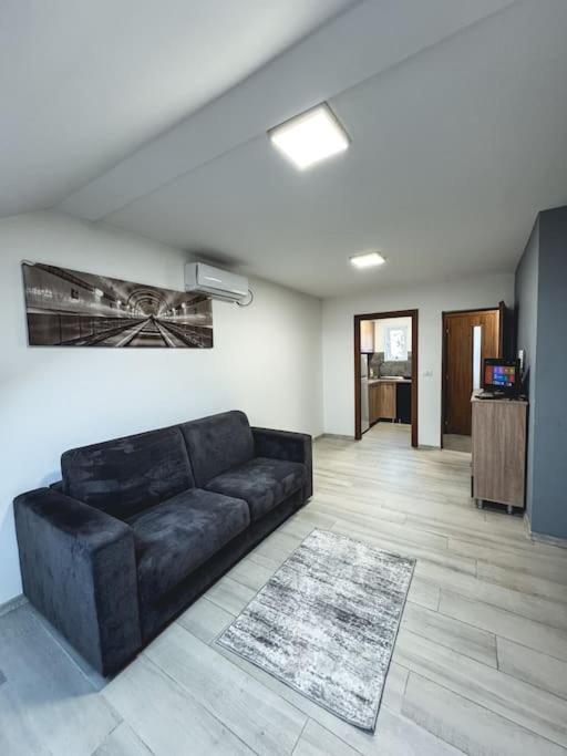 Skyline Studio 1