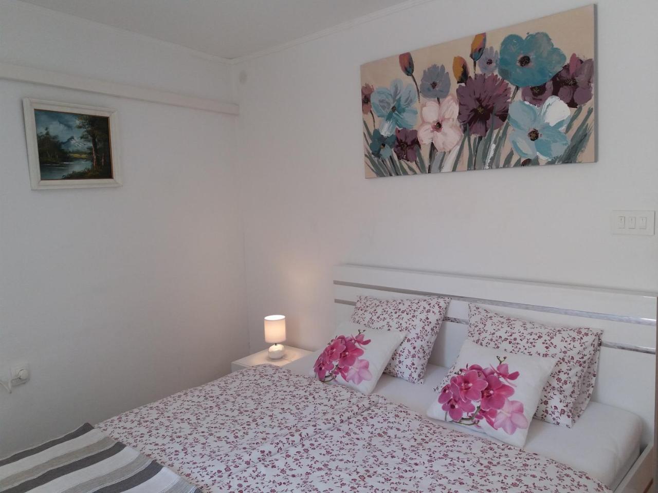 Flower Double Room Split - Dugopolje (Adults Only) em Dugopolje