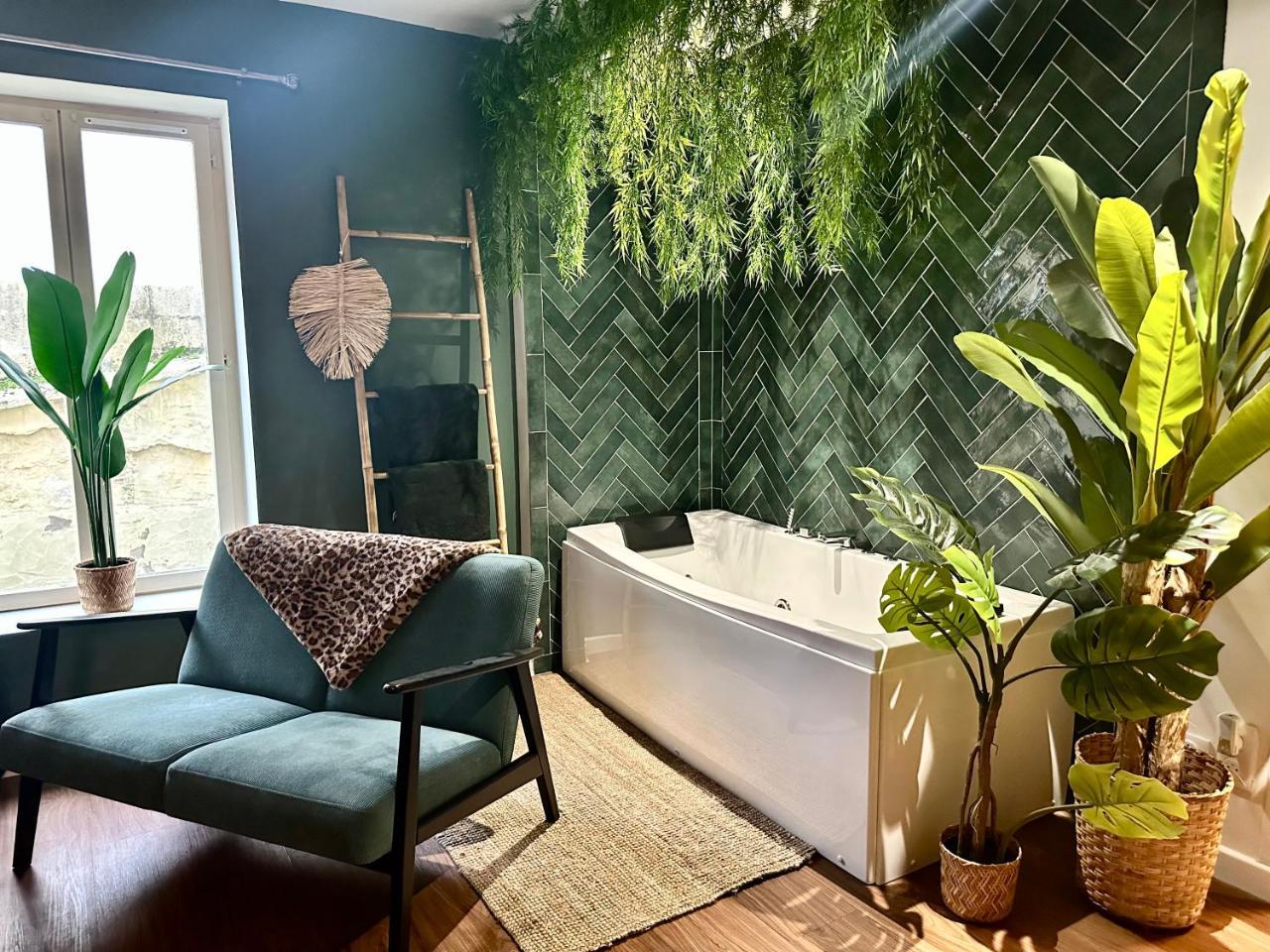Jungle Fever , Evasion Nature Et Balneo in Boulogne-sur-mer