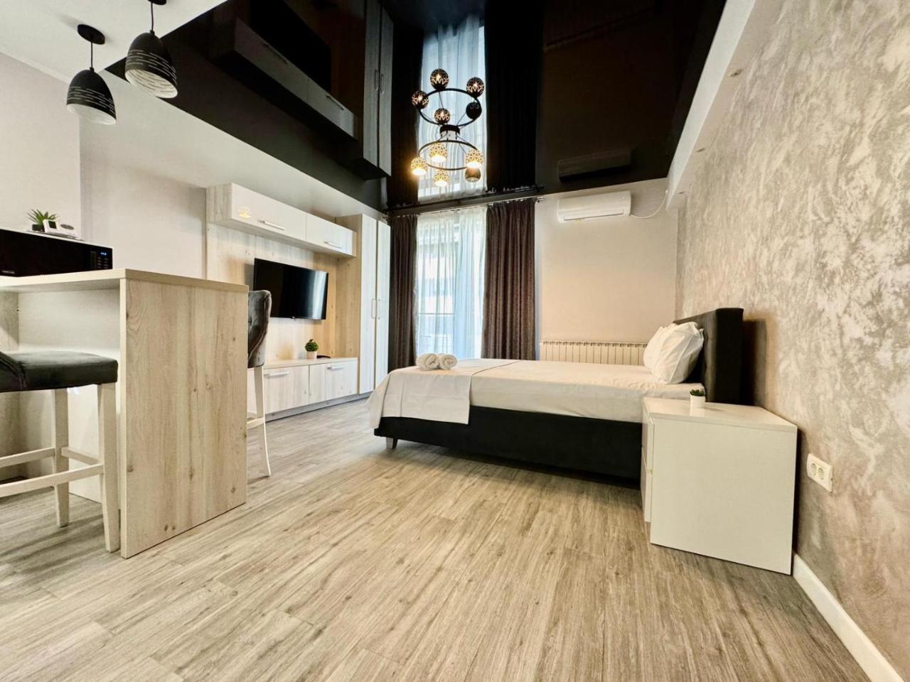 Almiro Residence Studio 9