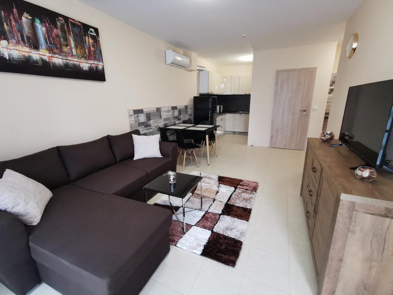 Kymping Gradina Apartament S Dve Spalni V K-s Chernomorska Zvezda