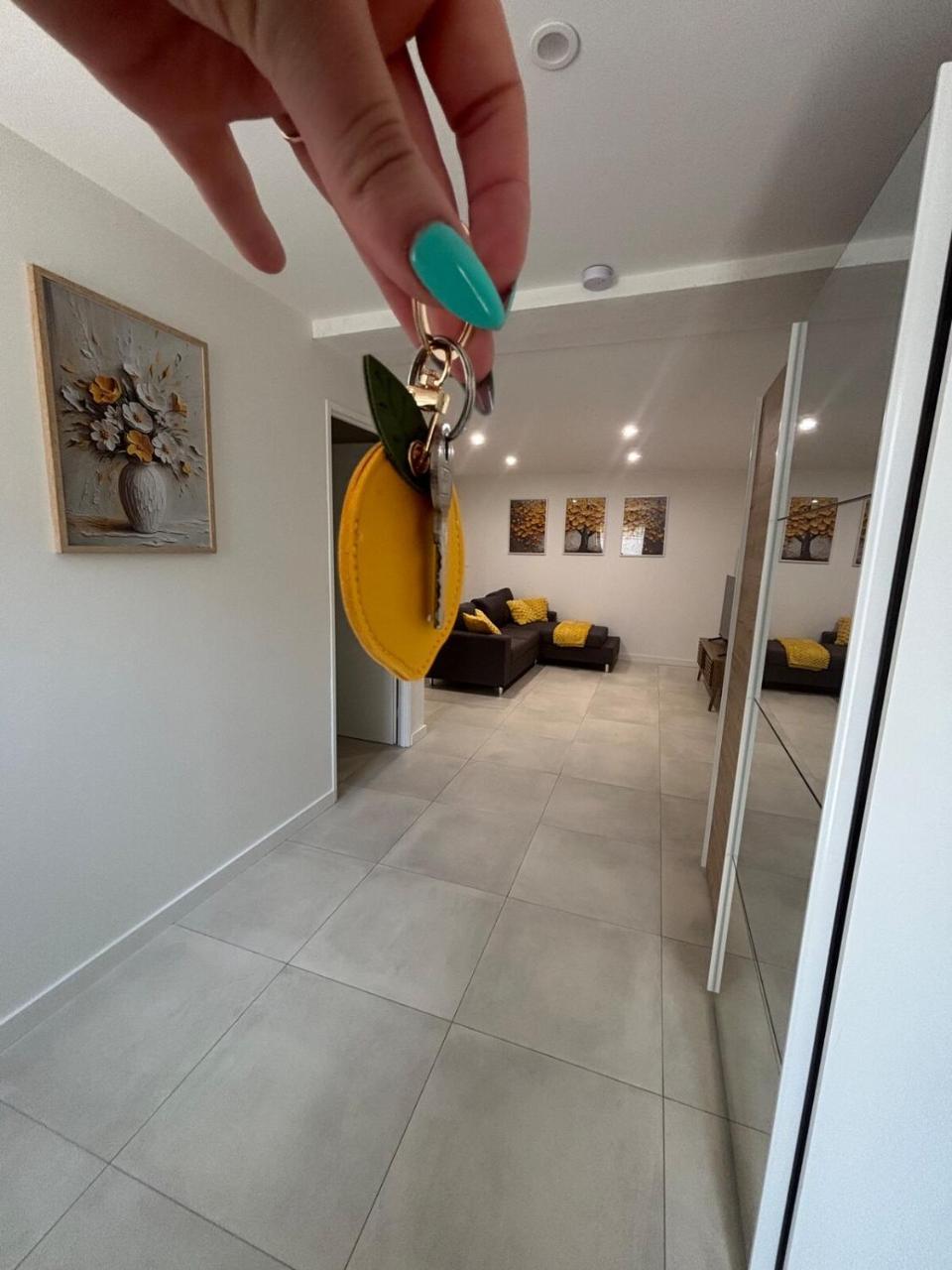 Chez Cricri, Modern Accommodation em Bizanet
