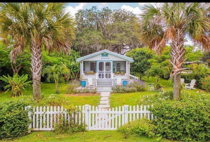 Charming 1935 Florida Cottage Overlooking Lake Tulane em Avon-park
