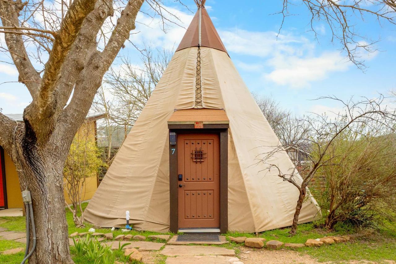 White Buffalo - Tipi 7 em West-texas