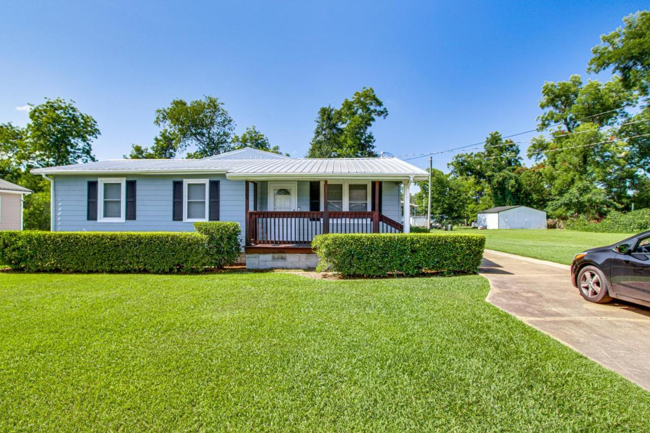 2 Mi To Shops And Eats Family Home in Donalsonville em Donalsonville