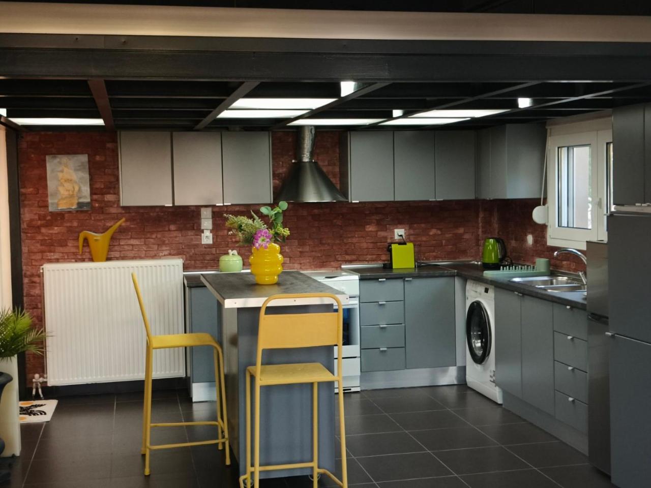 Color Living - Loft & Yard em Karditsa