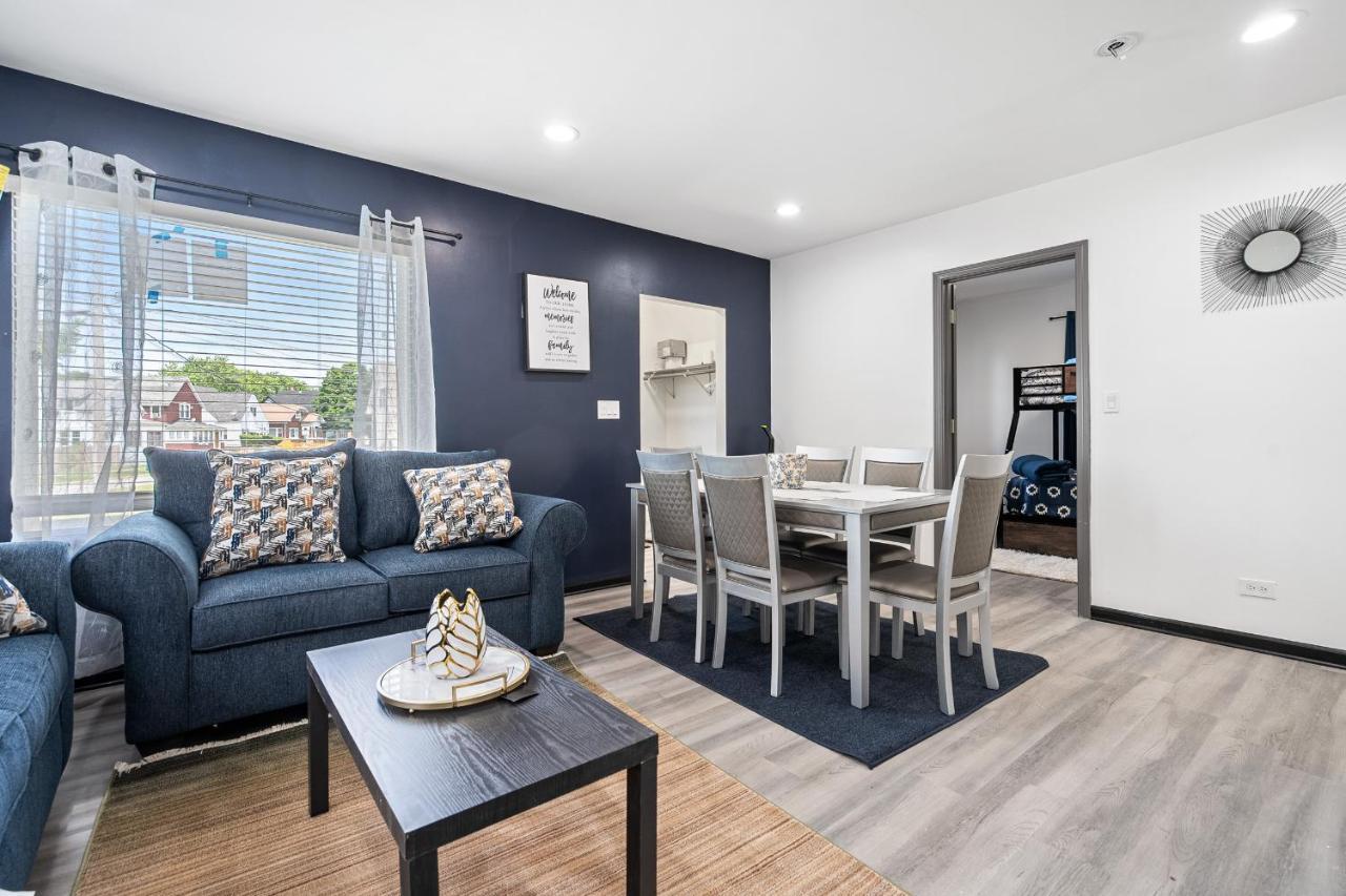 Modern Upgrade-Near Naval Base em North-chicago