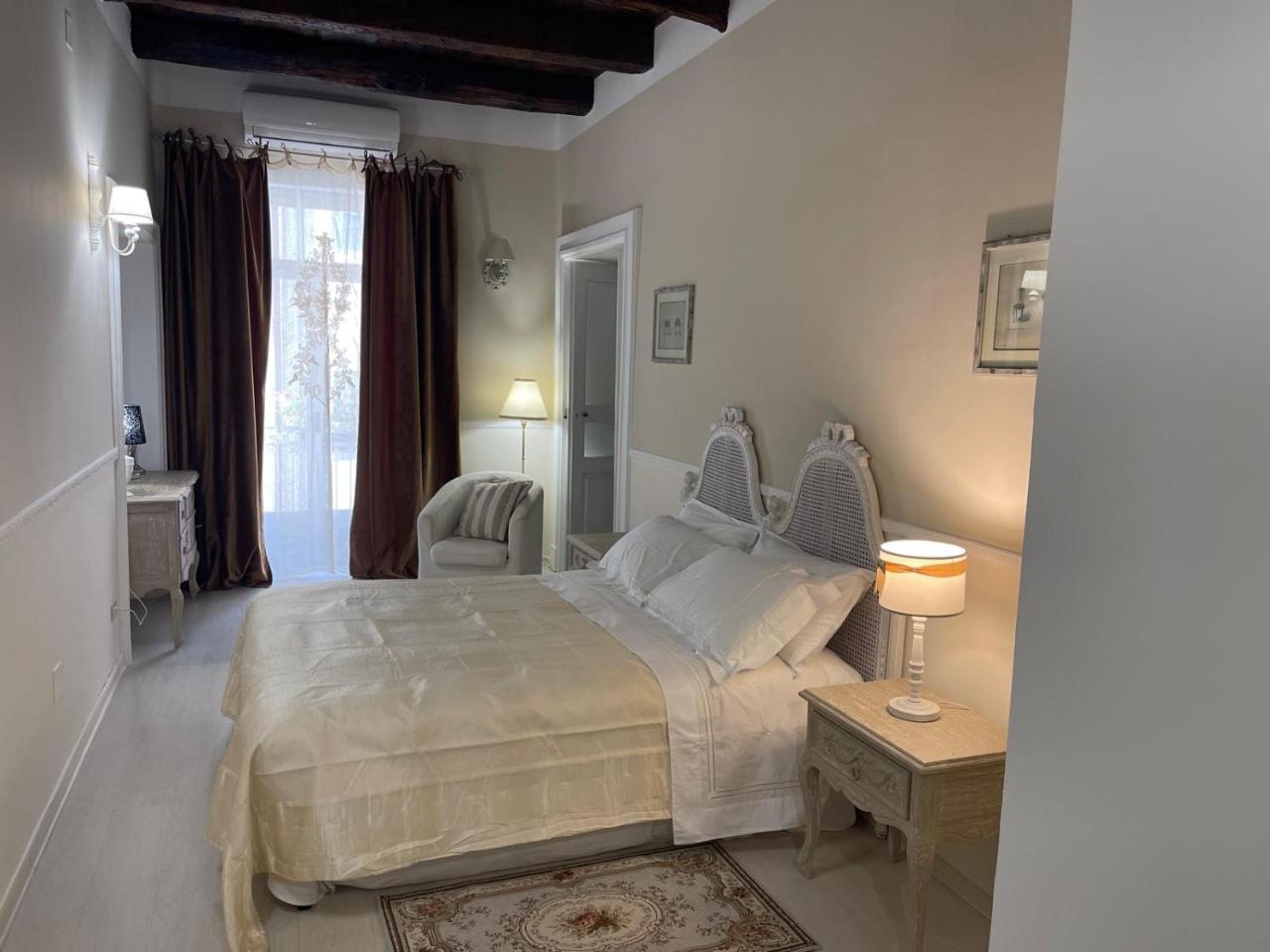 Le Rose Inn em Vallo-della-lucania