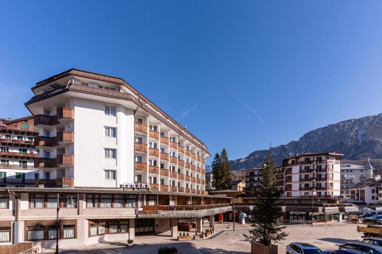 Hotel Alaska Cortina