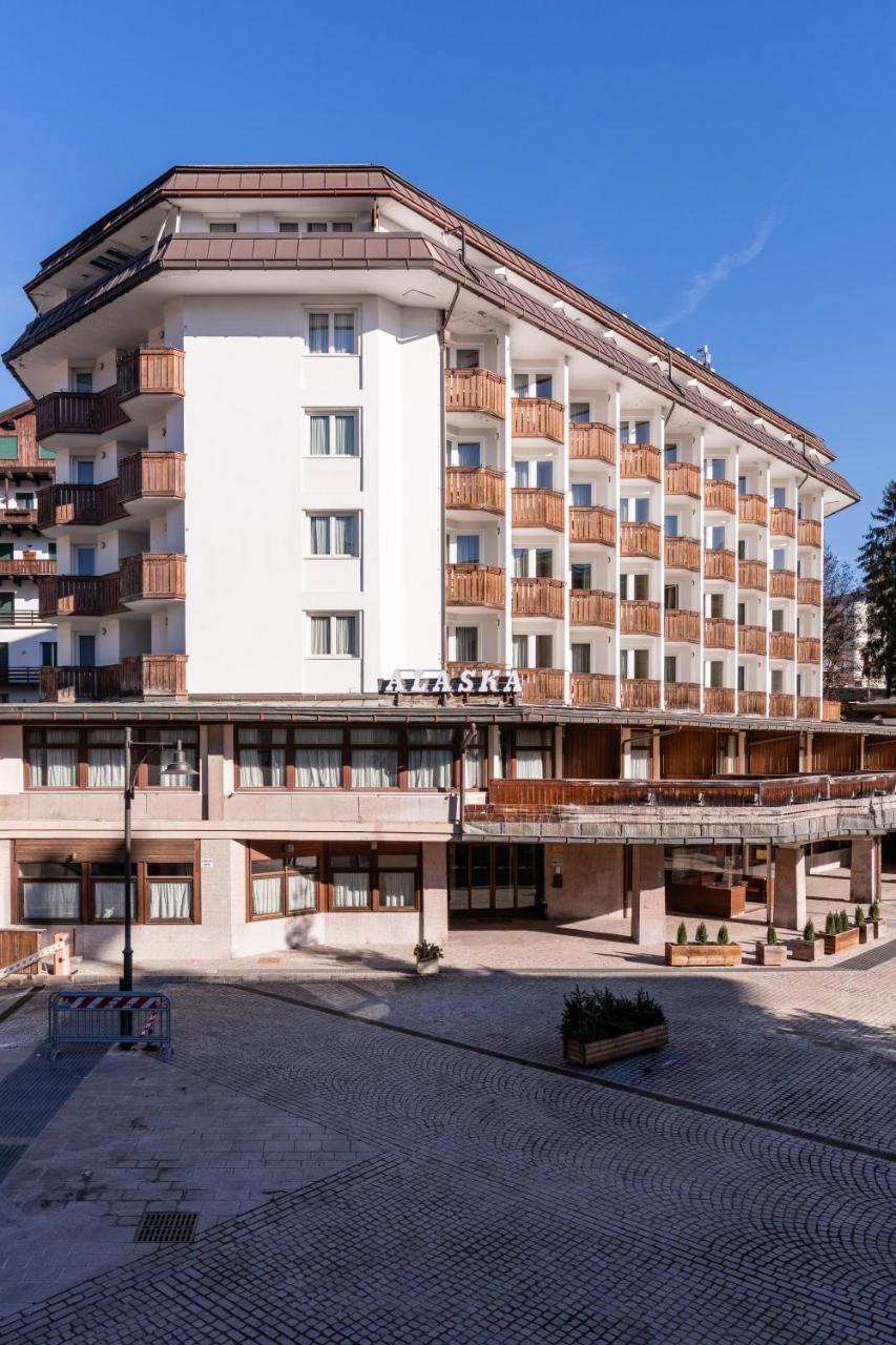 Hotel Alaska Cortina
