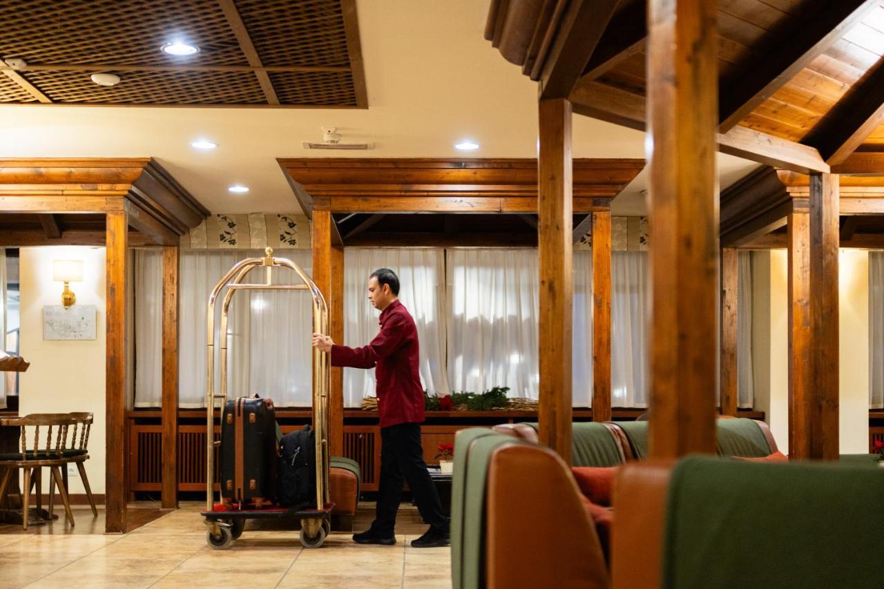 Hotel Alaska Cortina