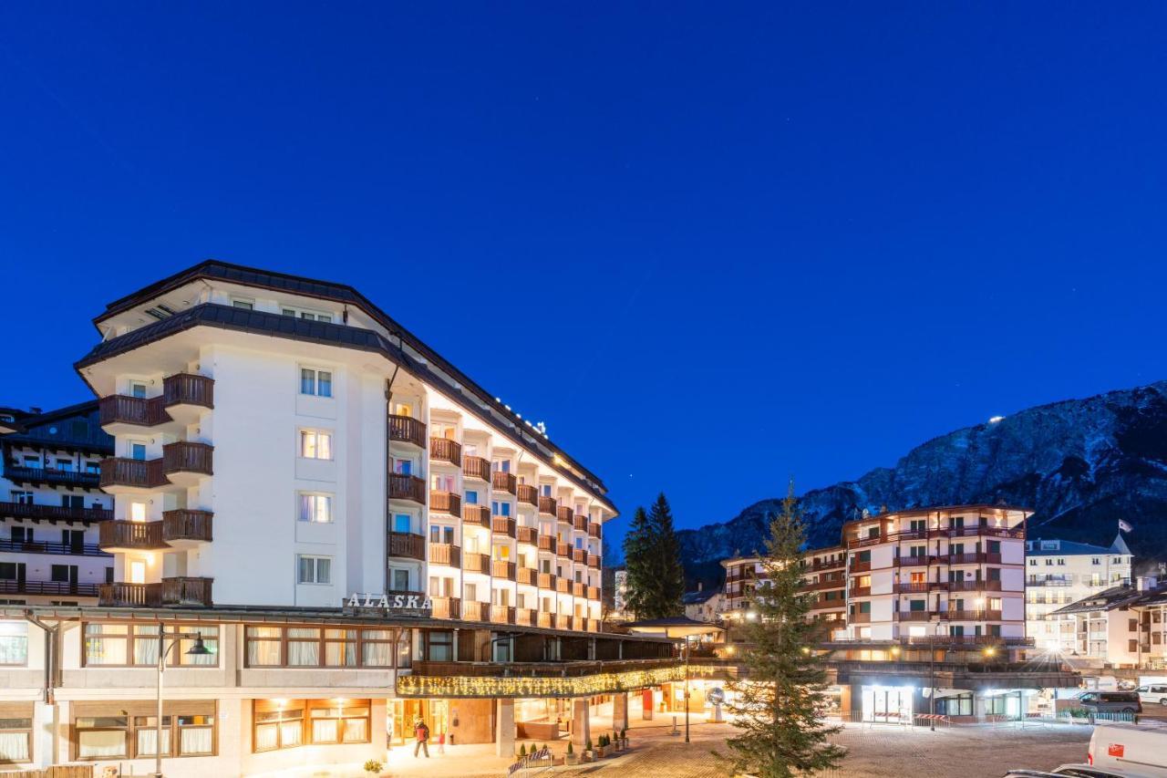 Hotel Alaska Cortina