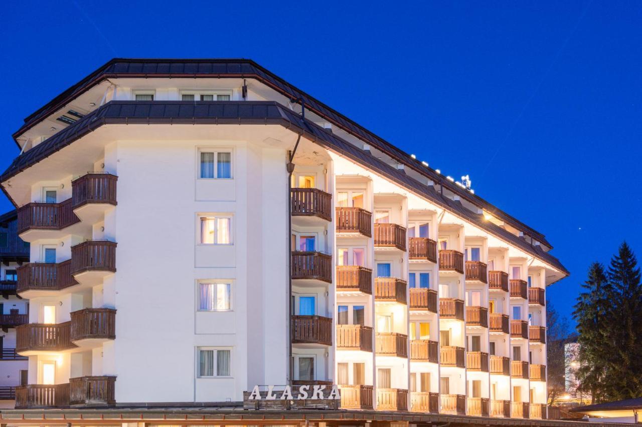 Hotel Alaska Cortina