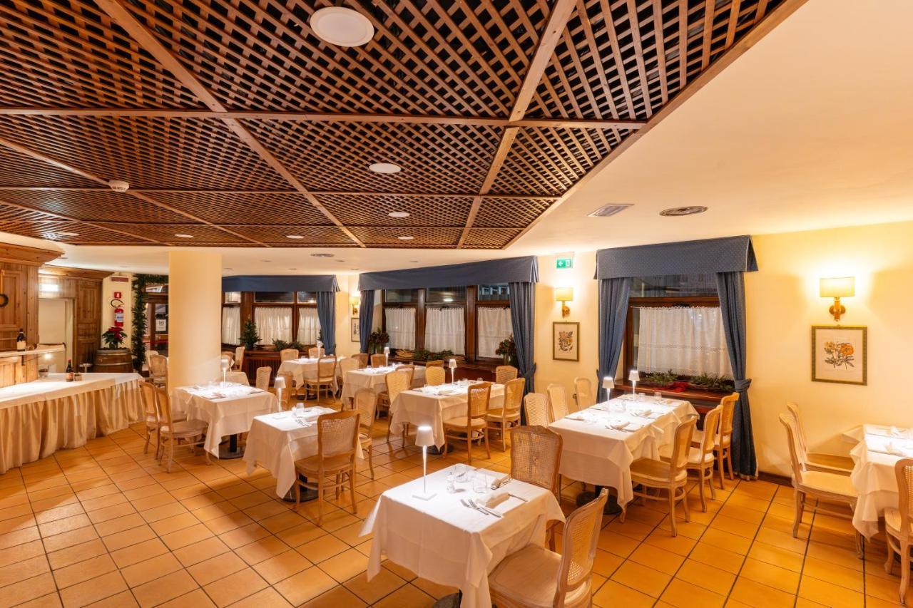 Hotel Alaska Cortina