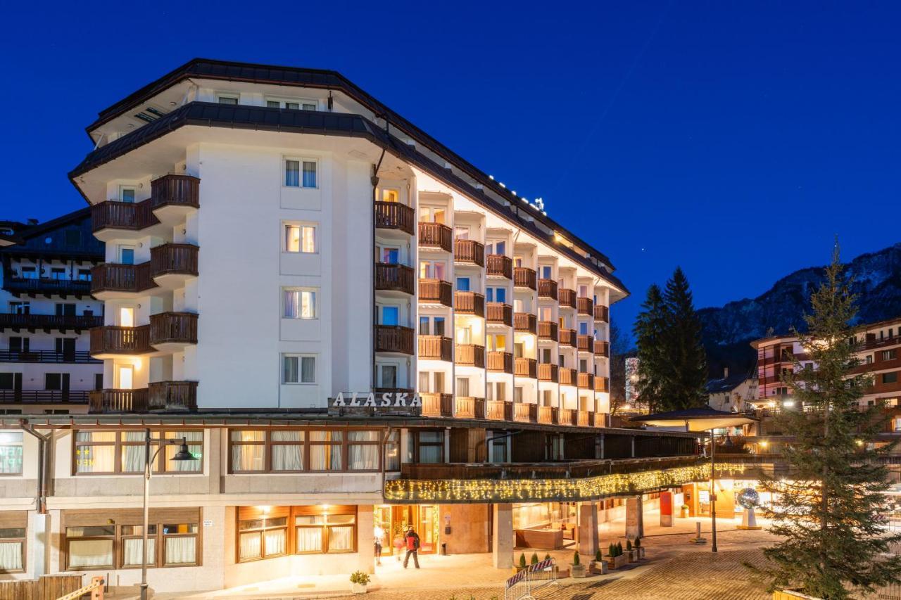 Hotel Alaska Cortina