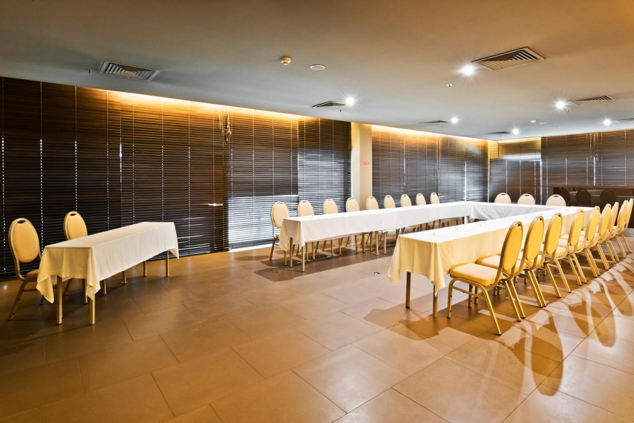 Golden Tulip Sao Joao Da Madeira Hotel