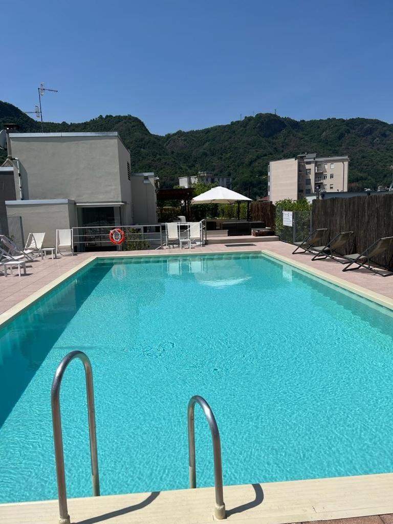 Como