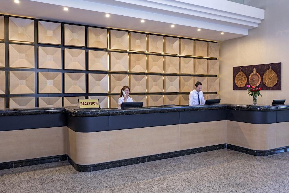 Ozkaymak Falez Hotel