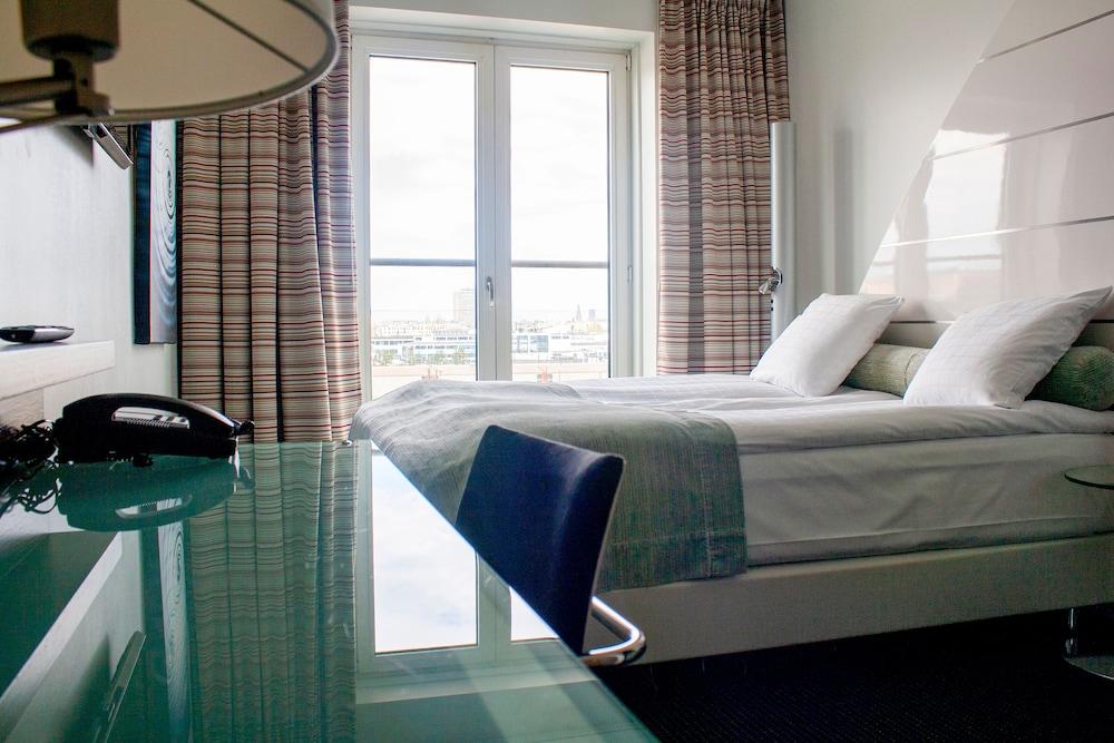 Copenhagen Island Hotel